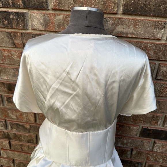 Leal Daccarett Women's Shirt Size 10 Ivory Silk Tie Waist Designer Short Sleeve - Picture 6 of 9